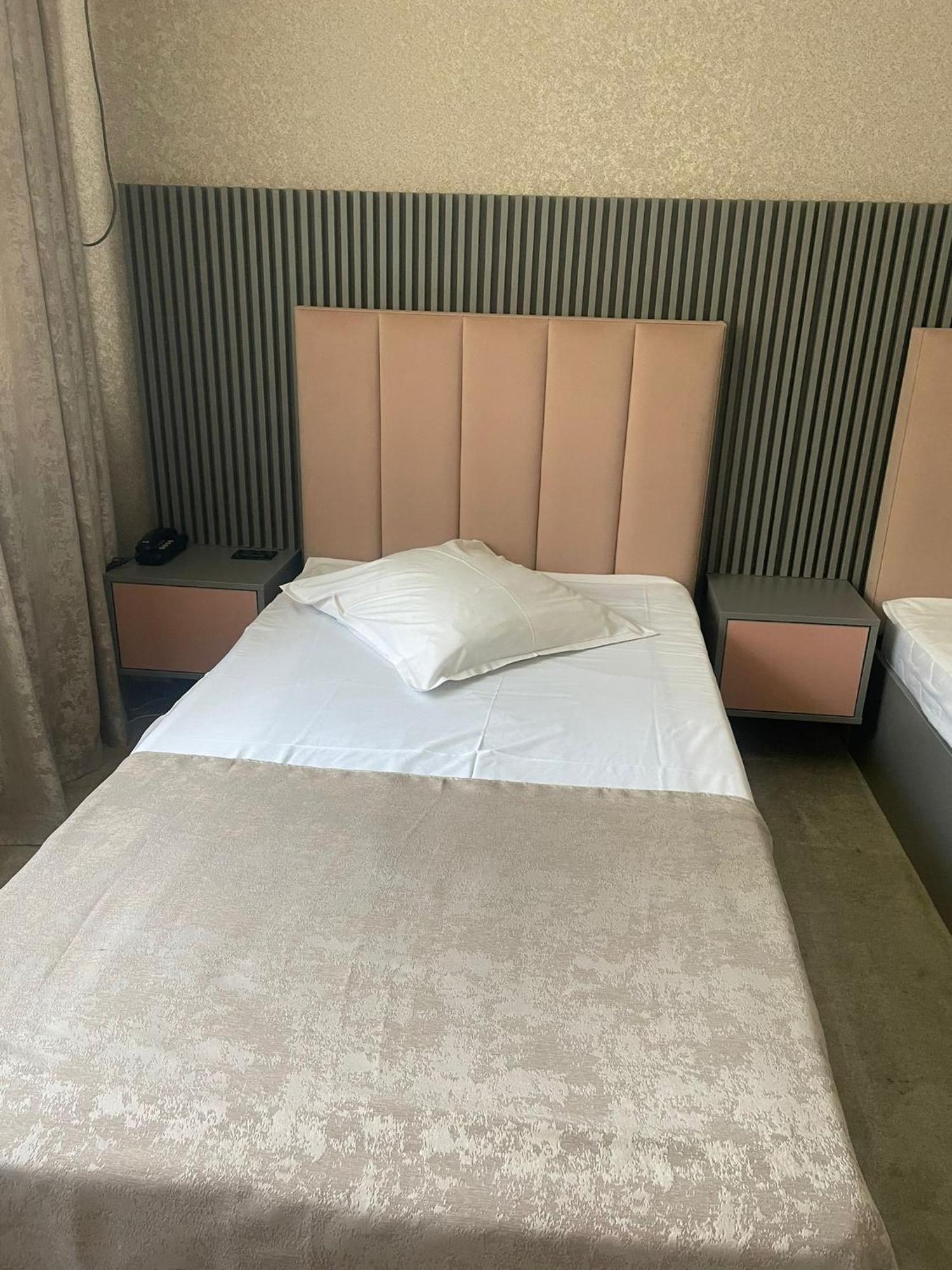 Hotel Parc Craiova Eksteriør bilde